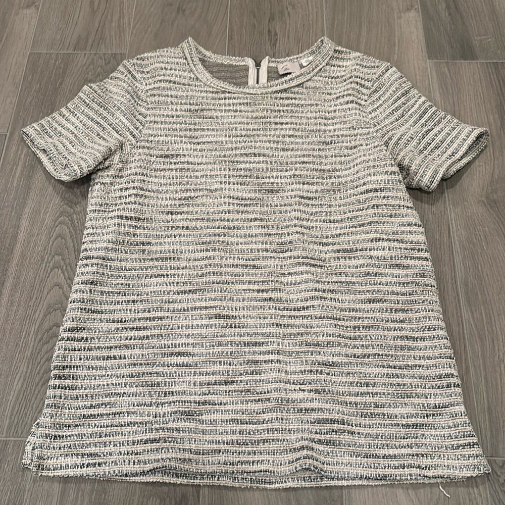 9-H15-Stcl Women’s Black, White, and Gold Short Sleeve Top Size M